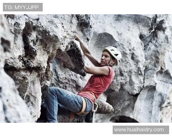 武汉攀岩队团队协作引发热议探讨攀岩运动的精神与挑战